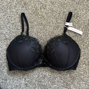 NWT Victorias Secret Very Sexy Push-Up Bra, Black Gold Floral 34DD
